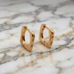 Aretes Elegancia Geométrica en Baño de Oro Real 18K y Cobre Ecológico SGS hipoalergénico libre de níquel - D'moé Joyería