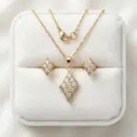 Trío Brillo Estelar en Baño de Oro Real 18K y Cobre Ecológico SGS hipoalergénico libre de níquel - D'moé Joyería