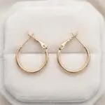 Aretes Brillo Atemporal en Baño de Oro Real 18K y Cobre Ecológico SGS hipoalergénico libre de níquel - D'moé Joyería