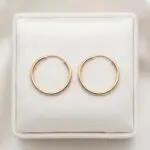 Aretes Luz Dorada en Baño de Oro Real 18K y Cobre Ecológico SGS hipoalergénico libre de níquel - D'moé Joyería