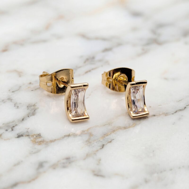 Aretes Curva Brillante
